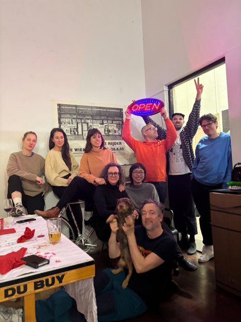 Das DIABP-Kollektiv im Büro