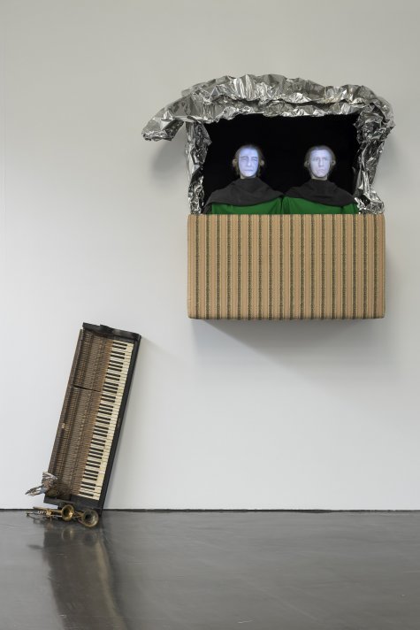 Strafe Für Rebellion
You are welcome, 2018
Videoinstallation mit versch. Materialien 
Maße variabel
Foto: Katja Illner