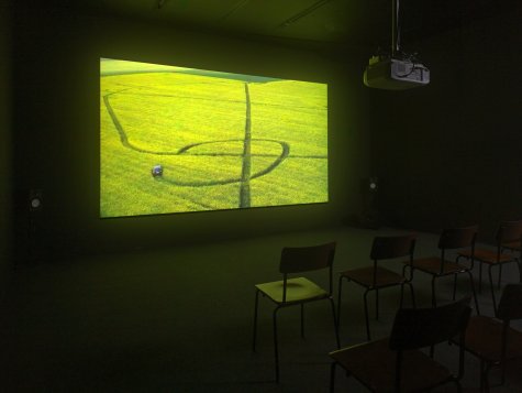 Installation view Smart New World, Kunsthalle Düsseldorf, 2014
Photo: © Achim Kukulies