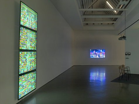 Installation view Smart New World, Kunsthalle Düsseldorf, 2014
Photo: © Achim Kukulies