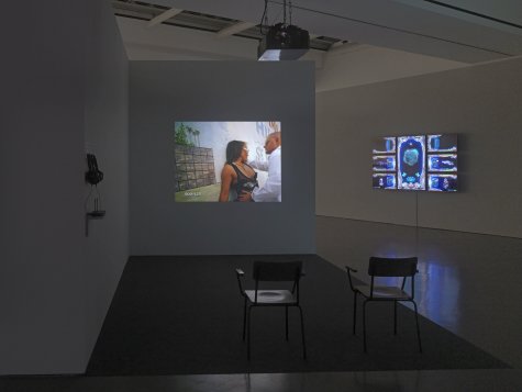 Installation view Smart New World, Kunsthalle Düsseldorf, 2014
Photo: © Achim Kukulies