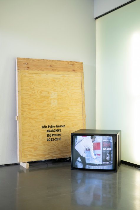 Installation view
Kunsthalle Düsseldorf, 2023
Béla Pablo Janssen
ANARCHIVE
Photo: Katja Illner