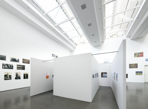 Innstallation views
Peter Piller. there are a cpuple of things that bother me, Kunsthalle Düsseldorf, 2023
Photo: Katja Illner
© VG Bild-Kunst, Bonn 2023