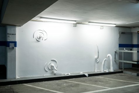 Installation view of MUR BRUT 26