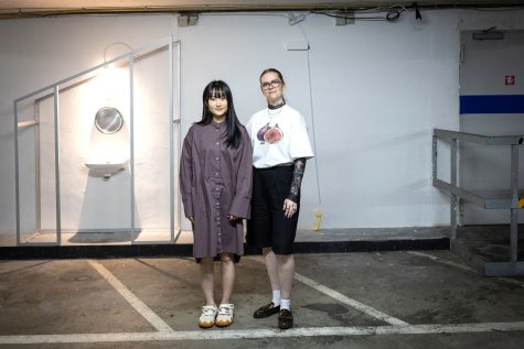 Eunbi Oh and curator Juliane Hoffmanns
Photo: Melanie Zanin