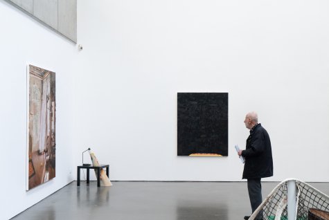 Installation View
ONLY LOVERS LEFT. Margarete Jakschik and Friedrich Kunath. Kunsthalle Düsseldorf 2024.
Photo: Thomas Köster / KunstArztPraxis