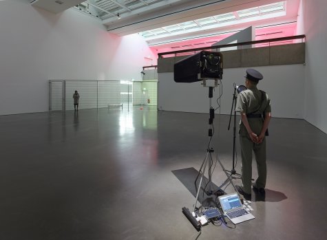 Samson Young, A dark theme keeps me here, I’ll make a broken music, Kunsthalle Düsseldorf 2016/2017, Photo: Simon Vogel