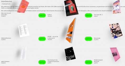 Verlag Marian Arnd
Verlag Marian Arnd publiziert Bücher und Hefte mit und für Kolleg:innen und Freund:innen. Ökologisch, offen und freudvoll wollen wir eine Plattform bieten, um das Medium zu reflektieren und Publikationen zu ermöglichen, die es sonst nicht geben würde.