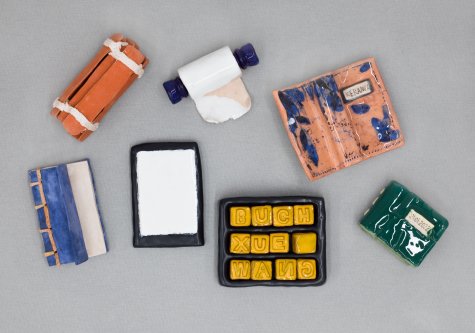 Xue Wang

Xue Wang (*1994, China) works on graphics and artist books. Photo: Xue Wang