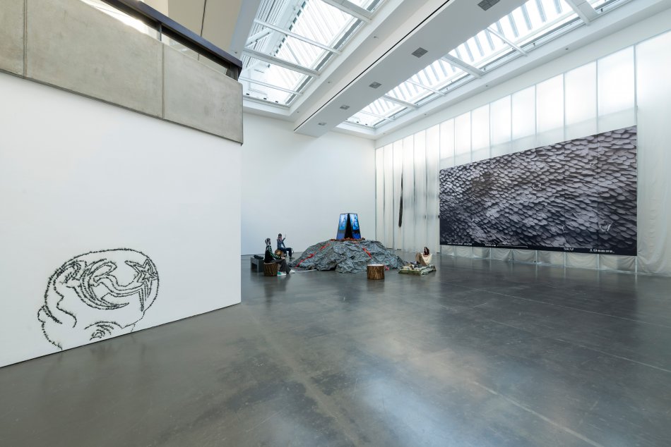 Installation view showing three artpieces in the biggest room of the Kunsthalle. 